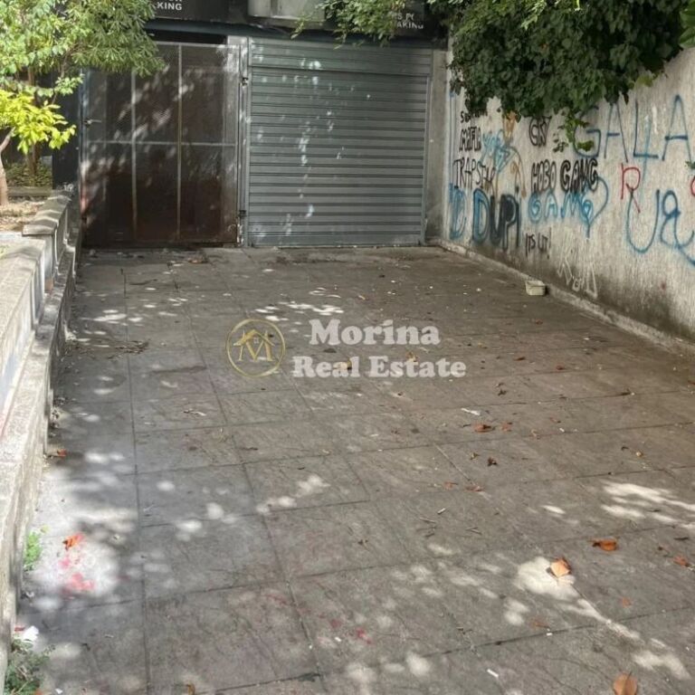 Qera | Magazinë | Kristal Center | 300 €/muaj