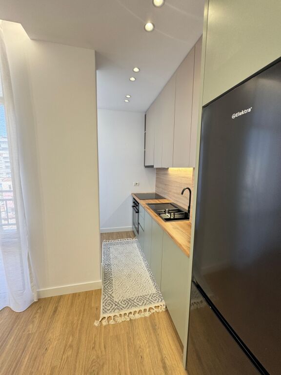 VENDESI APPARTAMENTO 1+1 ASTIR (vicino VILA L)