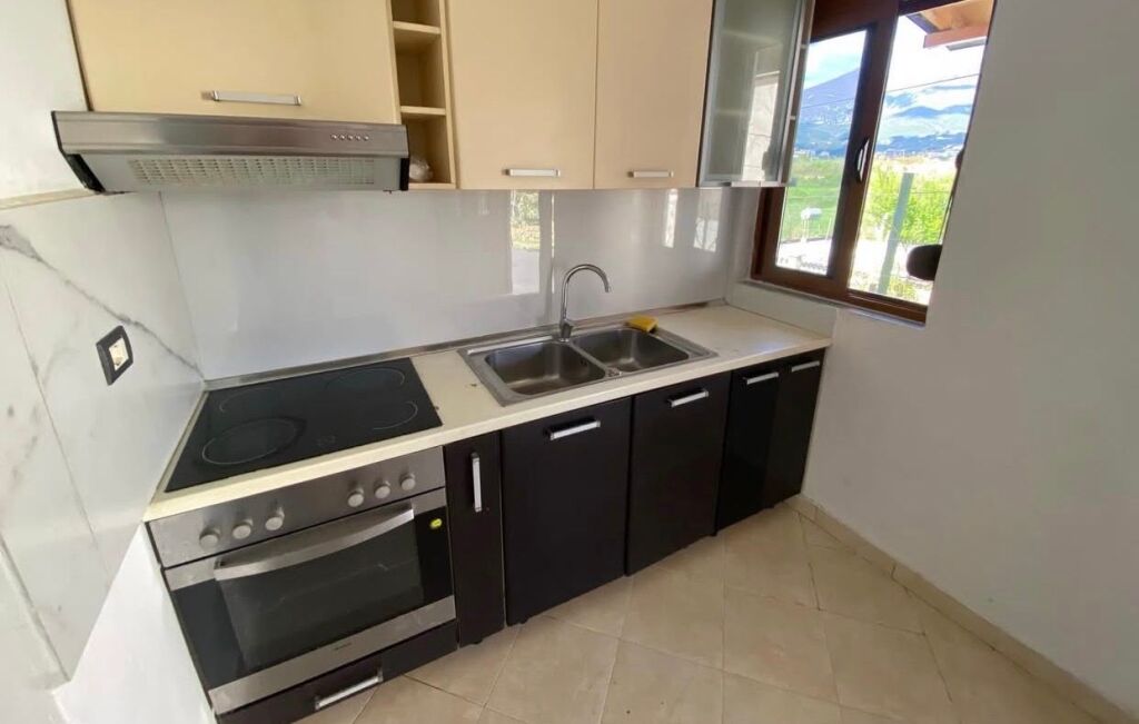 🏠 Jepet Apartament 1+1 me Qera mbi Ali Demin Tiranë