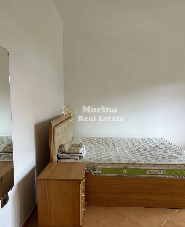Rent | Private house 1 + 1 | Astir | 370 €/month