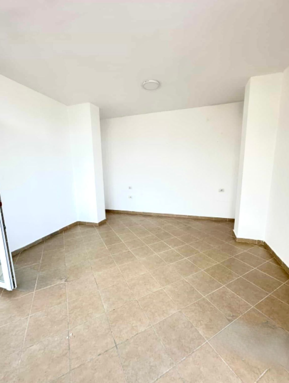 🏡 Shitet Super Apartament 2+1+2 – Shkëmbi i Kavajës   