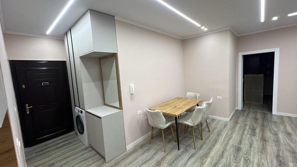 1+1, furnished with veranda, hotel sokrati dry lake, 600 euros