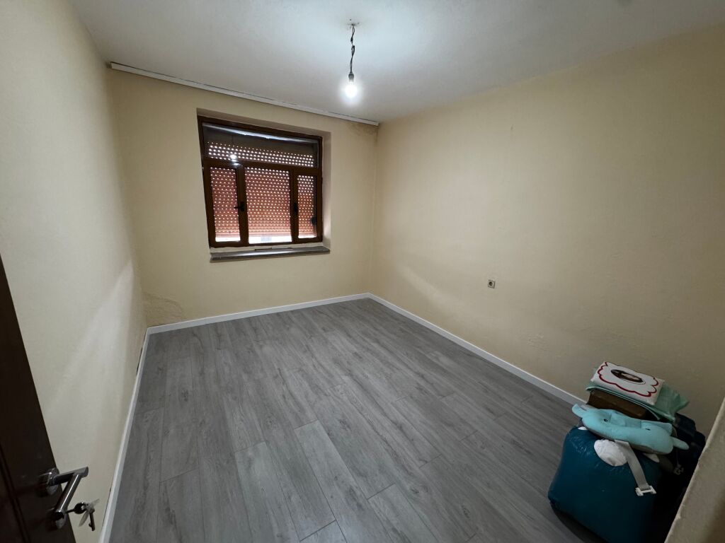 🏡 1+1 for Rent – Korçë, Neighborhood 14 Viktor Eftimiu St.