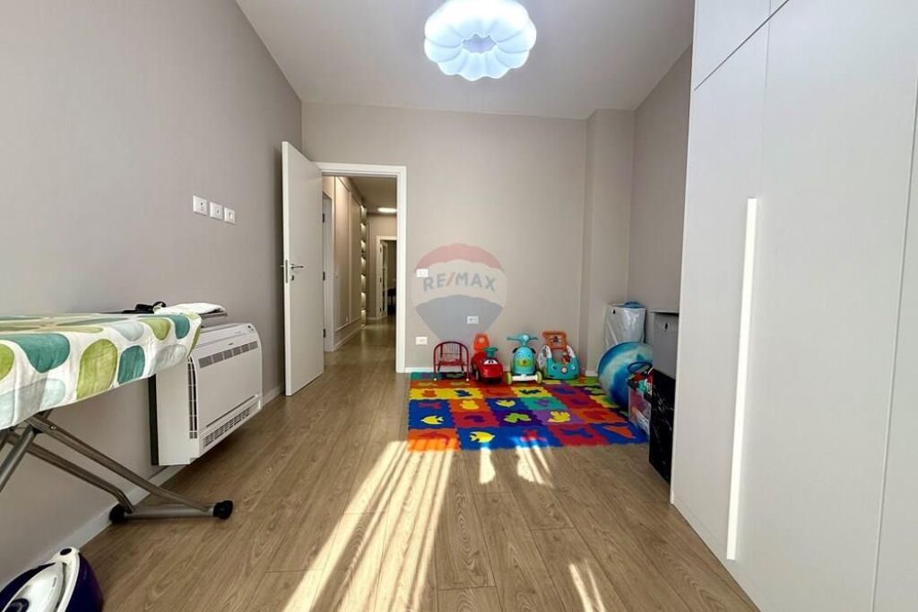 Luxury apartment for sale at Bulevardi i Ri!