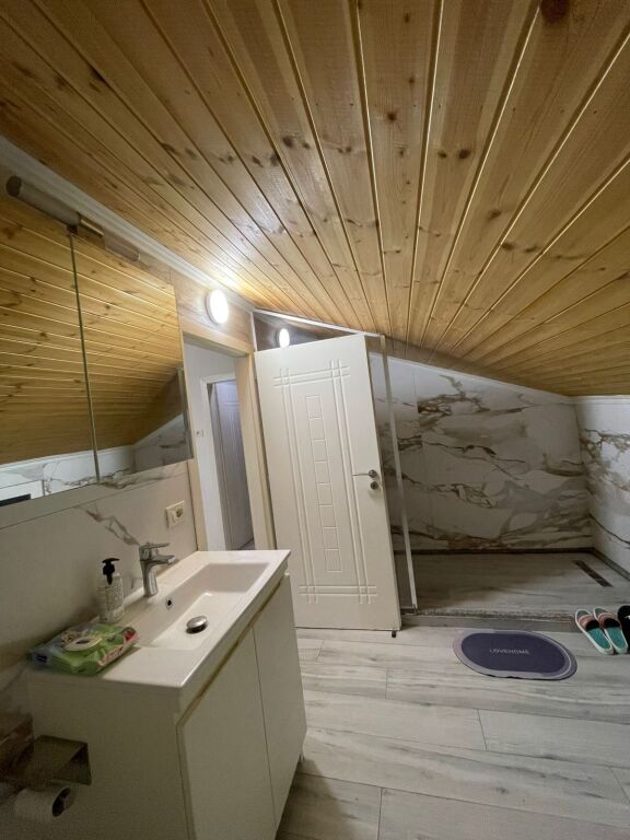 Qera , Apartament 2+1, Rruga e Dibres, Tirane Empire67236