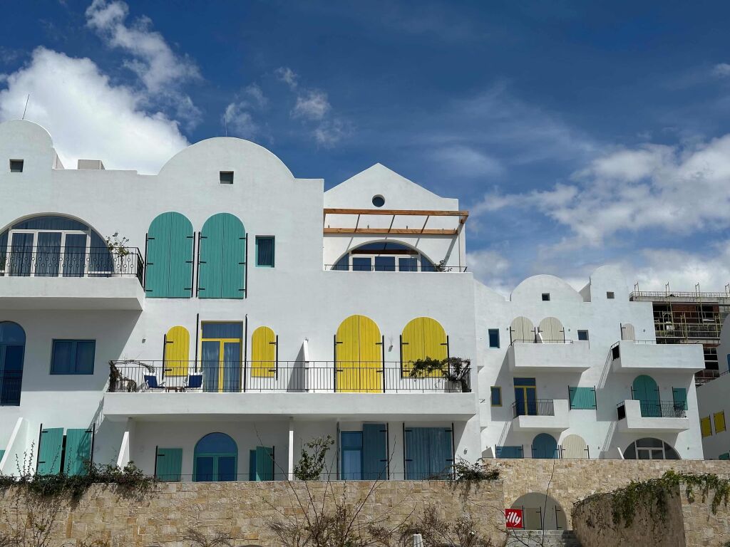 🏡 Shitet apartament 2+1 te Santorini Residence, Dhermi