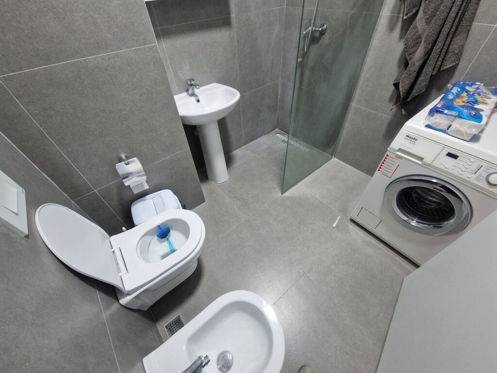 Tek urban gate jepet apartament 1+1