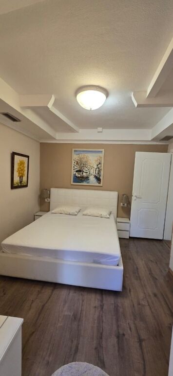 Apartament 1+1 per qera Xhami E Tabakeve !