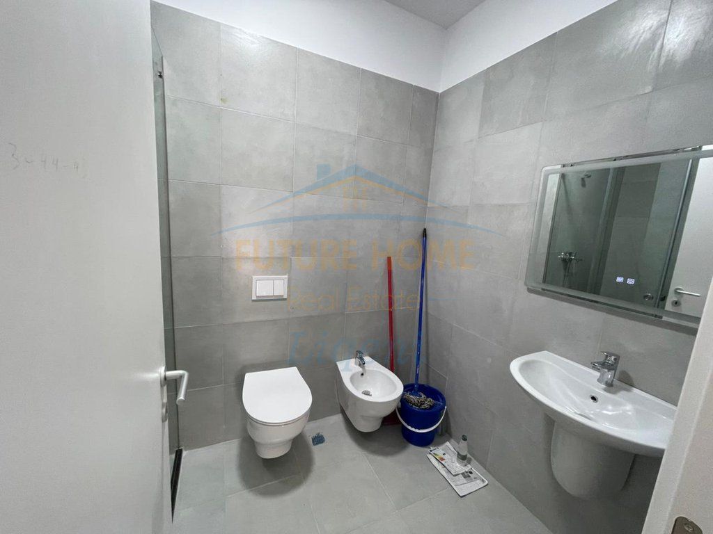 Qera, Apartament 2+1+Post Parkimi, Liqeni i Thate, Tirane.