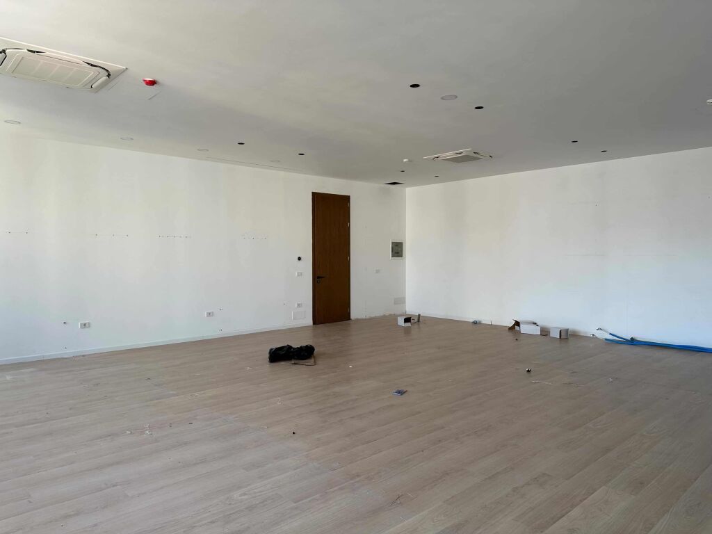 🏡 Jepet ambient per zyre me qira te Kompleksi Delijorgji