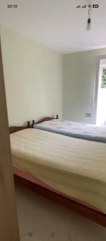 APARTAMENT 1+1. 25000 LEKE.QYTET STUDENTI.KOMISARIATI I POLICISE.