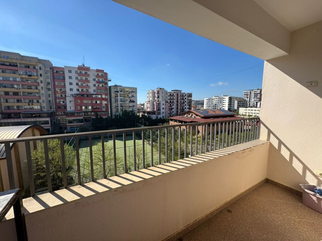 Shitet apartament 3+1+2 në qendër të Lezhës – Lokacion perfekt!