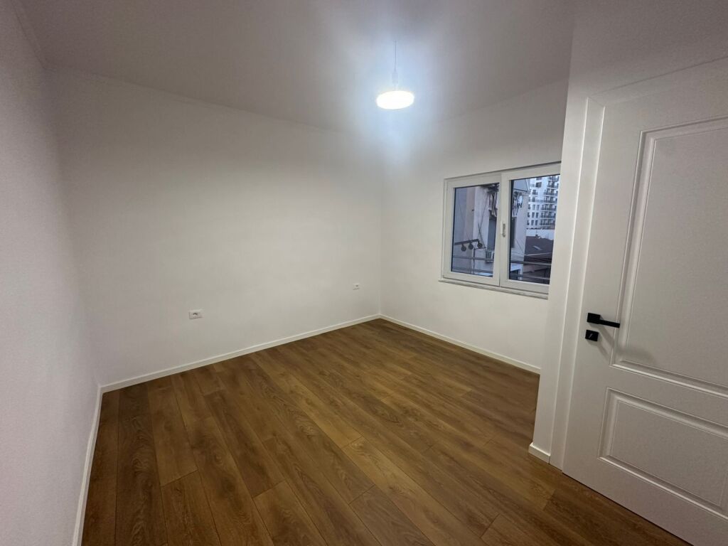 Appartamento 1+1 in vendita vicino alla Scuola Rossa.