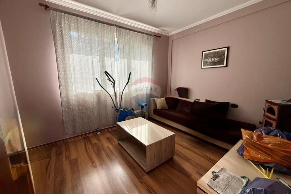 3-storey villa for sale in Sauk!