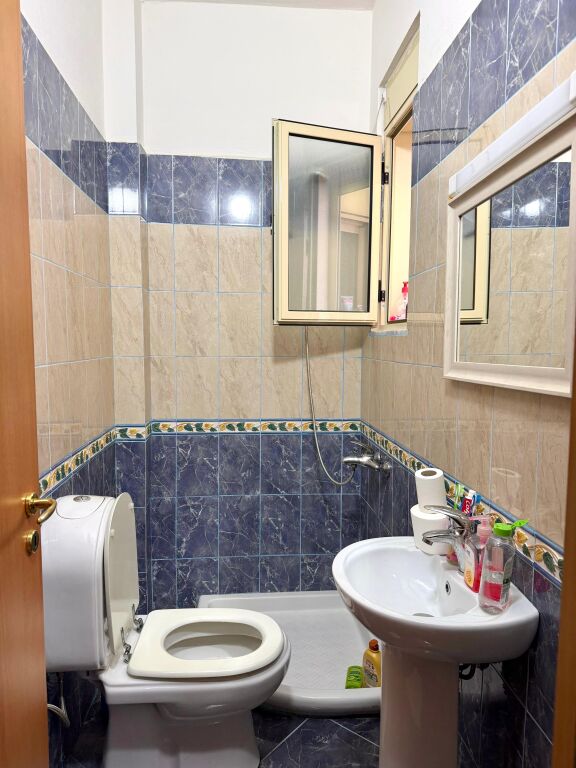 Shitet Apartament 2+1+2 Vlore 📍