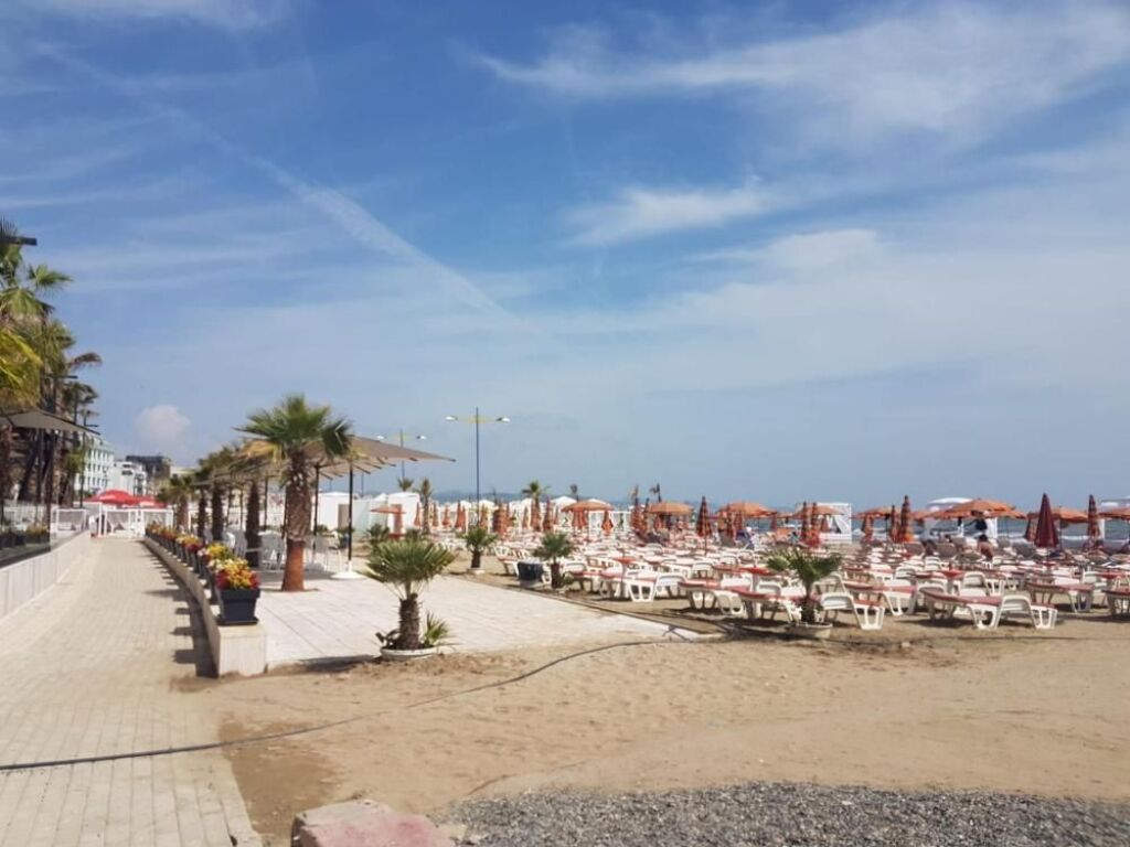 🏡 Apartament 2+1+2 për Shitje –📍 Rruga Pavaresia Durrës