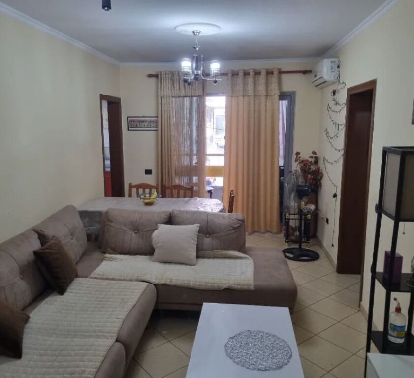 Affitto | Appartamento 2 + 1 | Viale Bajram Curri | 600 €/mese
