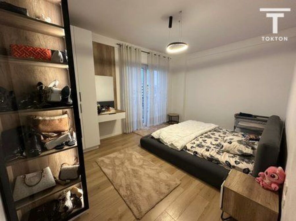 SHITET, APARTAMENT 2+1, BULEVARDI NËNË TEREZA, KAMËZ