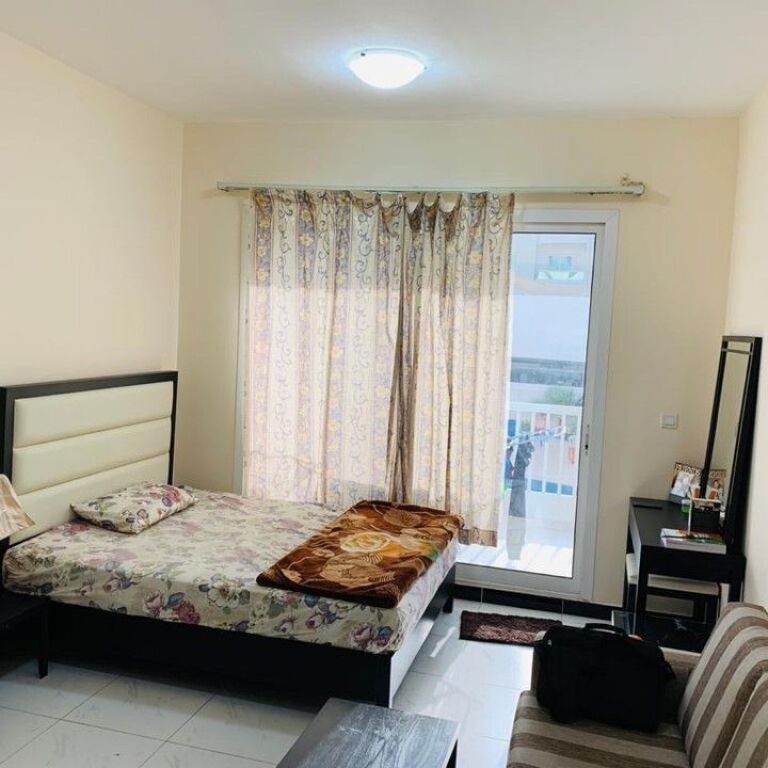 Ne Astir prane rrethit jepet me qera apartament 2+1 kati dyte pallat i ri!