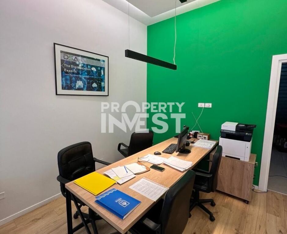 SHOP FOR SALE, STUDENT CITY.