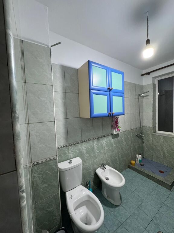 Apartament 3+1, Astir!