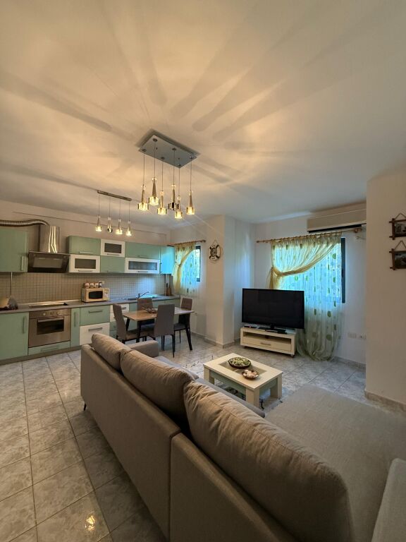 Appartamento in vendita 2+1 a Pishat e Buta, Golem – a soli 50m dal mare 🌊