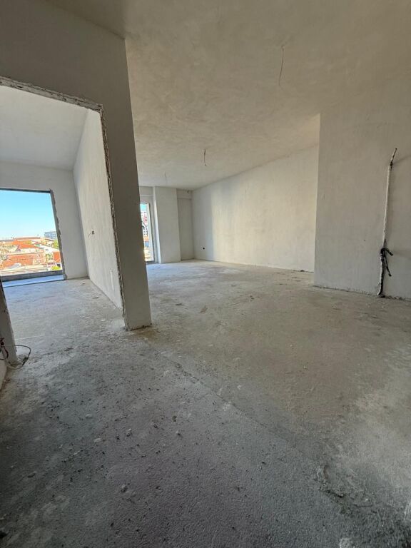 Porcelan Appartamento 1+1 In Vendita