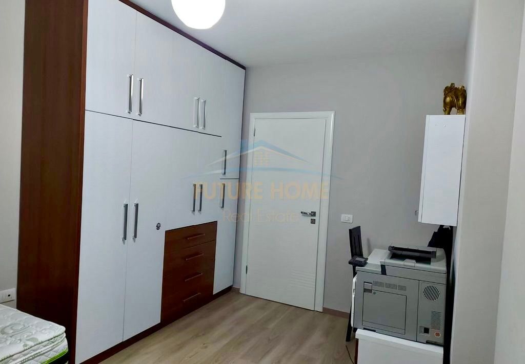 🏡 2+1+2 i Mobiluar te Pallatet "Areela" – Rruga "5 Maji" me Hipotekë! ✨