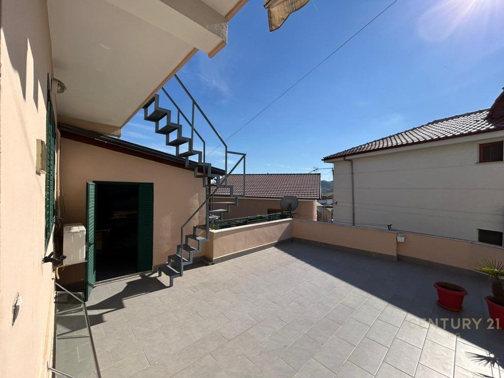 VILE ME QERA NE SAUK