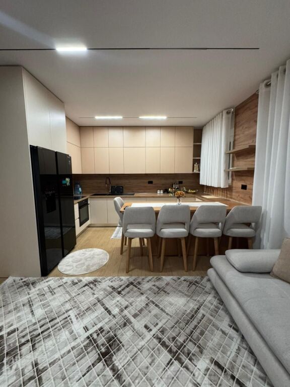 For Rent: 2+1+2wc📍United School (Dibra Street) - 65,000 Leke/month - Area 80m² - Floor 0 || Never Lived In Before - Brand New✨️ *