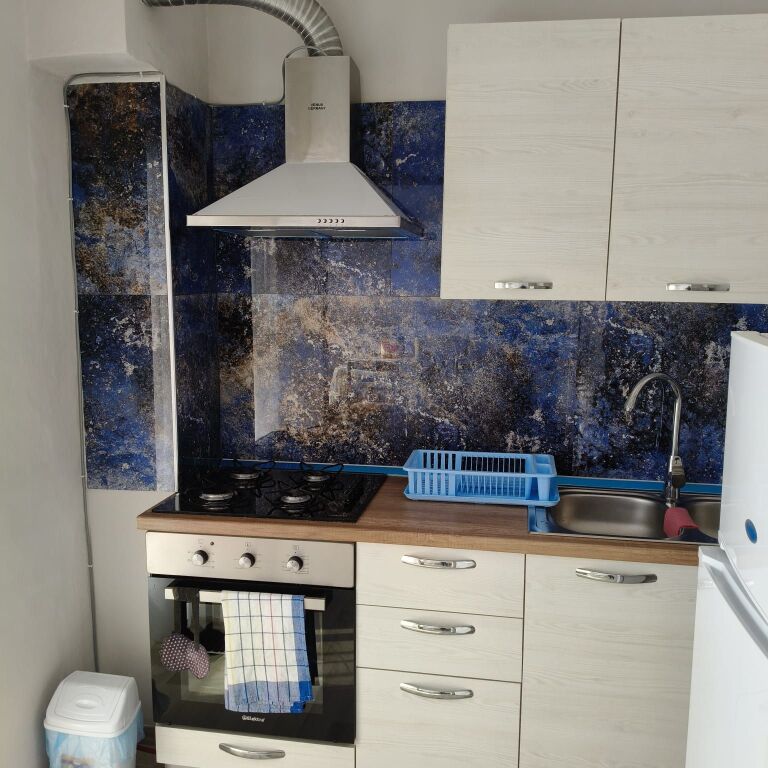 🏡 SHITET APARTAMENT 2+1 TEK VALA PARK – STADIUMI, DURRËS