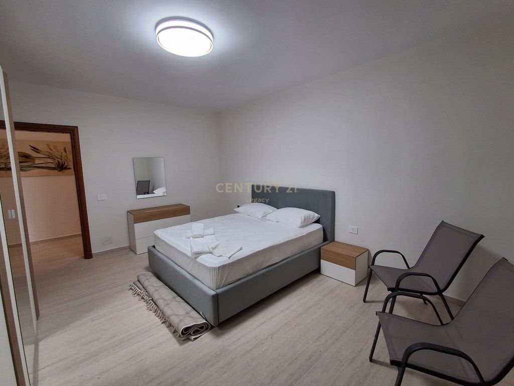 Modern 2+1 apartment for rent Stadium, in Vlora