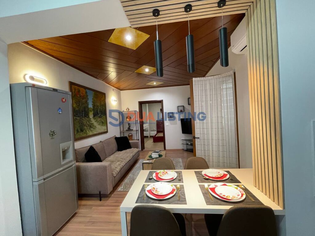 Ofrojme Apartament 1+1 me qira Perballe Delijorgjit!