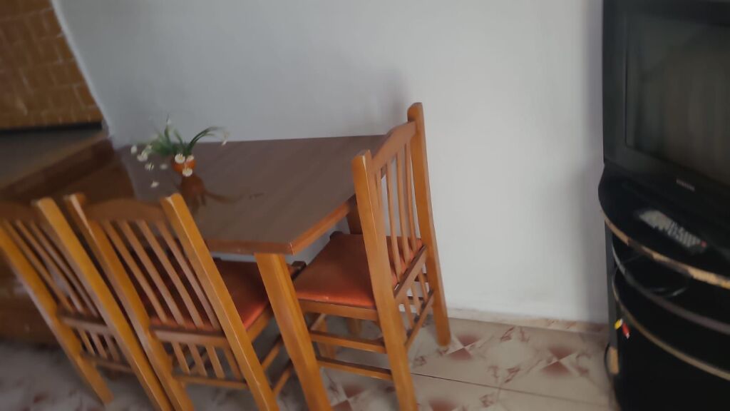 APARTAMENT 2+1. 30000 LEKE. RRUGA 5 MAJI