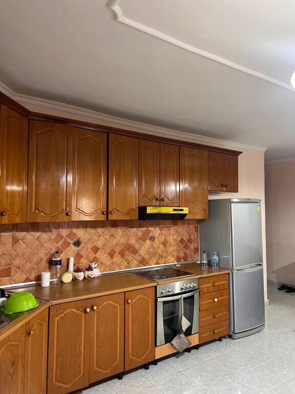 Jepet me qira 2+1+2 Laprake 500 mije leke