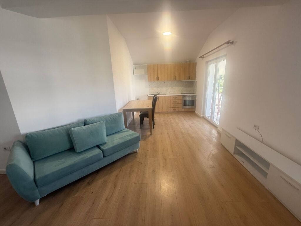 Qera, Apartament 2+1 , Tufine, Tiranë - 30,000 Lekë| 70 m²