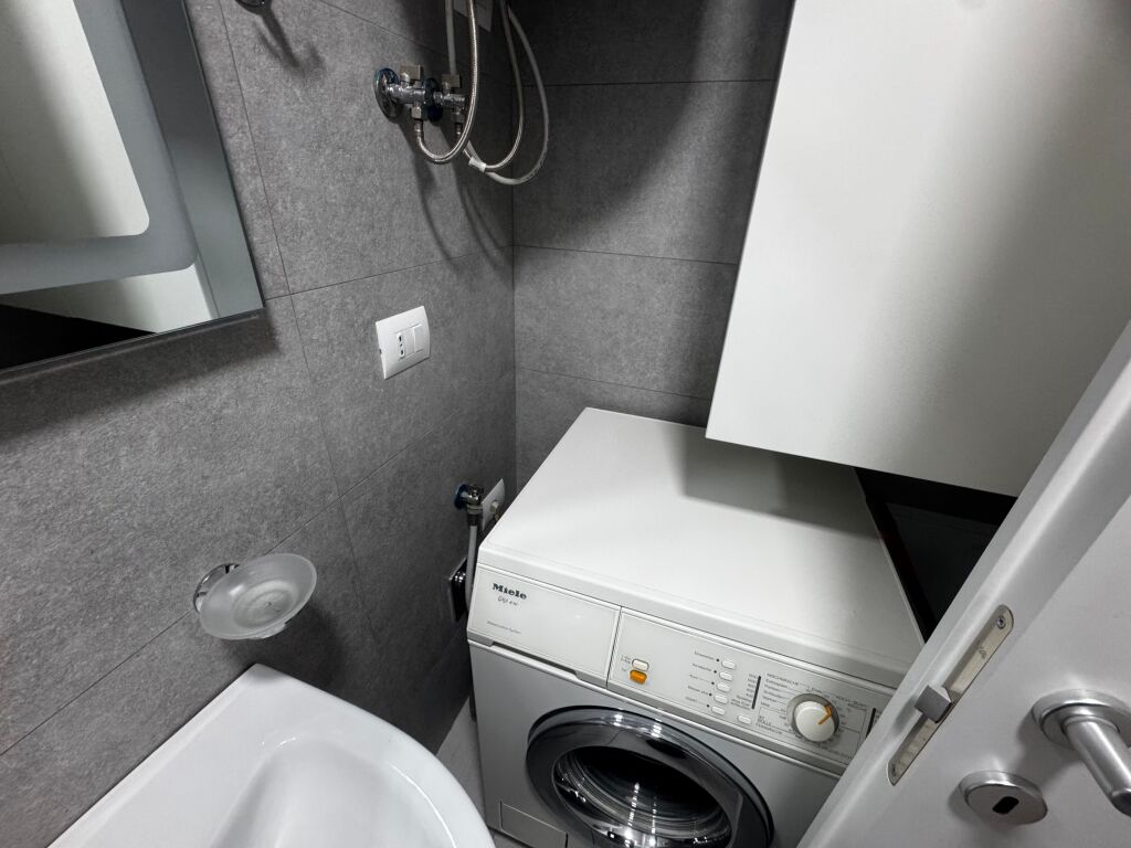 🏡 Apartament 2+1+2 +parkim për Shitje – Rruga e Elbasanit