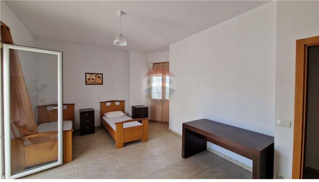 🏡 Apartament 2+1+2 në shitje në Bulevardi Ismail Qemali