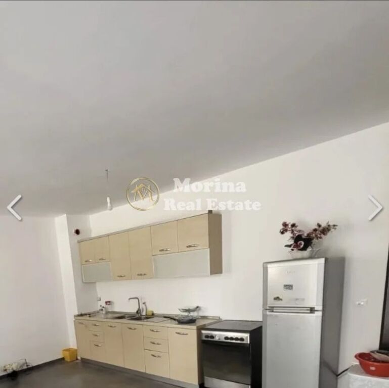 Qera | Apartament 2 + 1 | Shkozë | 300 €/muaj
