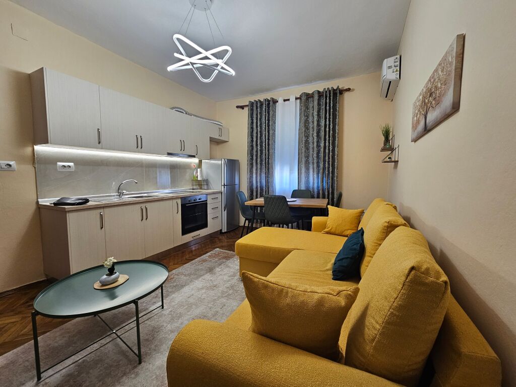 Apartament 1+1 me qera 21shi, (Mozaiku)