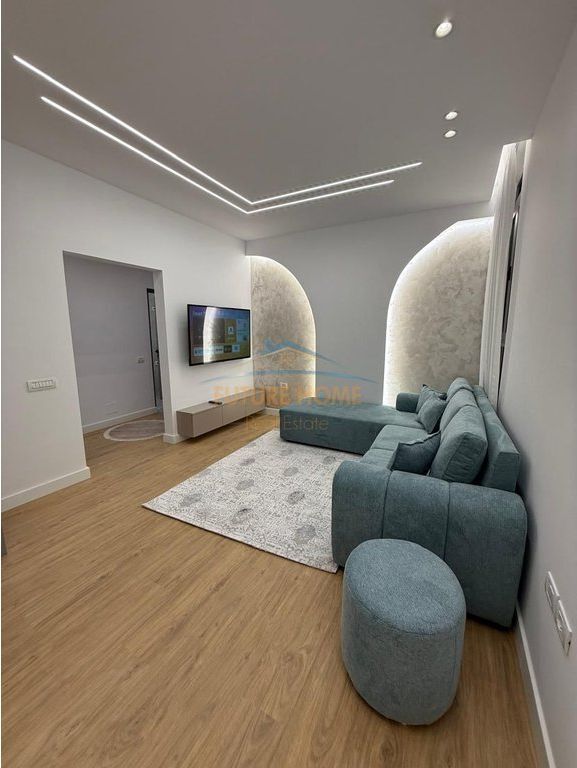 In vendita, Appartamento 1+1, Unaza e Re, Tirana