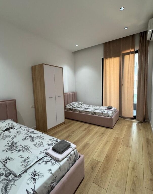 Apartament 2+1 per qera tek Square 21