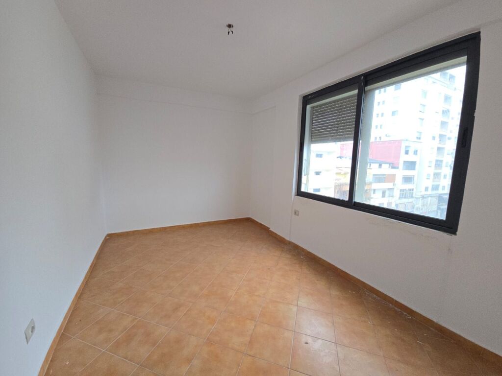 🏡 SHITET APARTAMENT 2+1 – PRANË DREJTORISË SË POLICISË, DURRËS