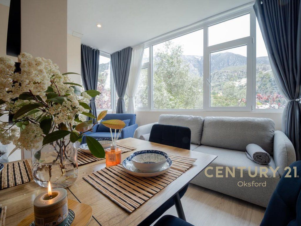 Shitet apartament 1+1+Post Parkimi, ne DHERMI