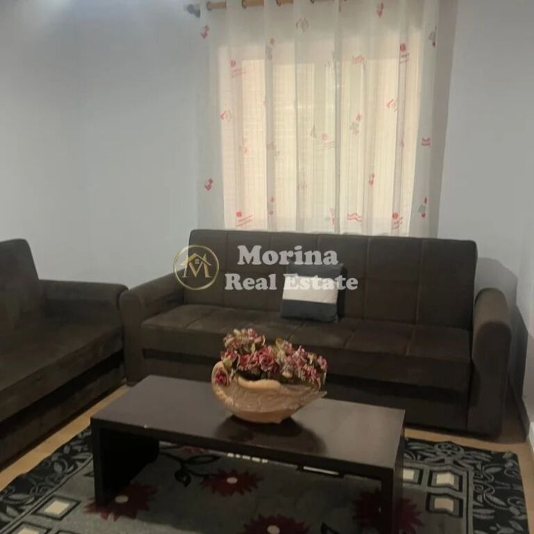 Qera | Shtëpi private 2 + 1 | Kompleksi Malajzian | 400 €/muaj