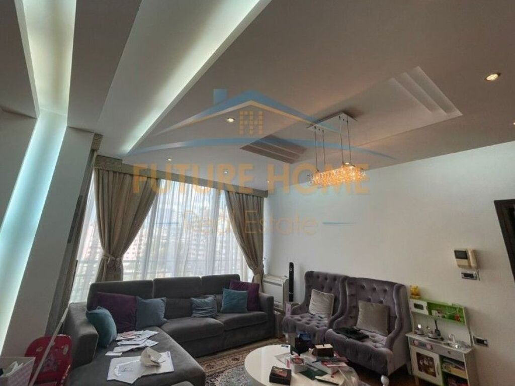 Qera, Apartament 2+1, Bllok