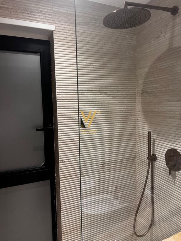 SHITET APARTAMENT 3+1+2+VERANDE TE BLLOKU 750.000 EURO