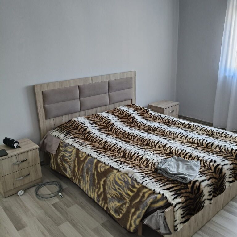 🏡 SHITET APARTAMENT 2+1 TEK VALA PARK – STADIUMI, DURRËS
