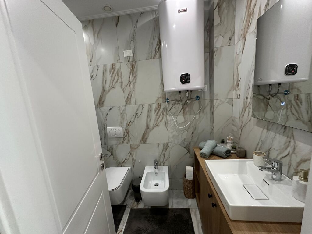 🏡 Shitet Apartament 2+1+2 – Okazion tek 📍Lake View Residence