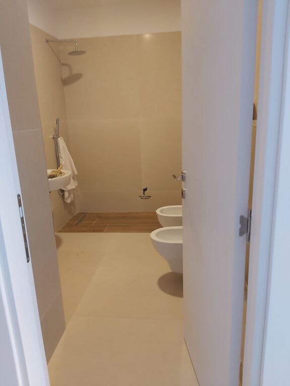 ZYRE ME QERA 66.5 M2 XHAMLLIKU 55.000 LEKE FH-68344